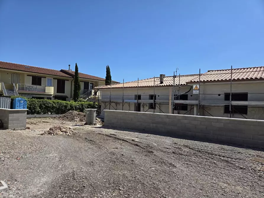 Immagine 47 di Appartamento in vendita  a Pescia