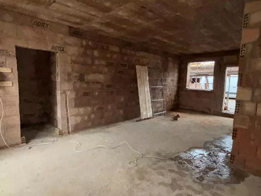 Immagine 15 di Appartamento in vendita  a Pescia