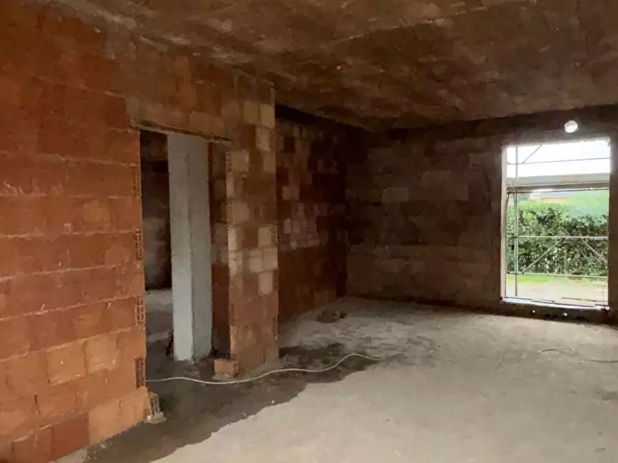 Immagine 29 di Appartamento in vendita  a Pescia