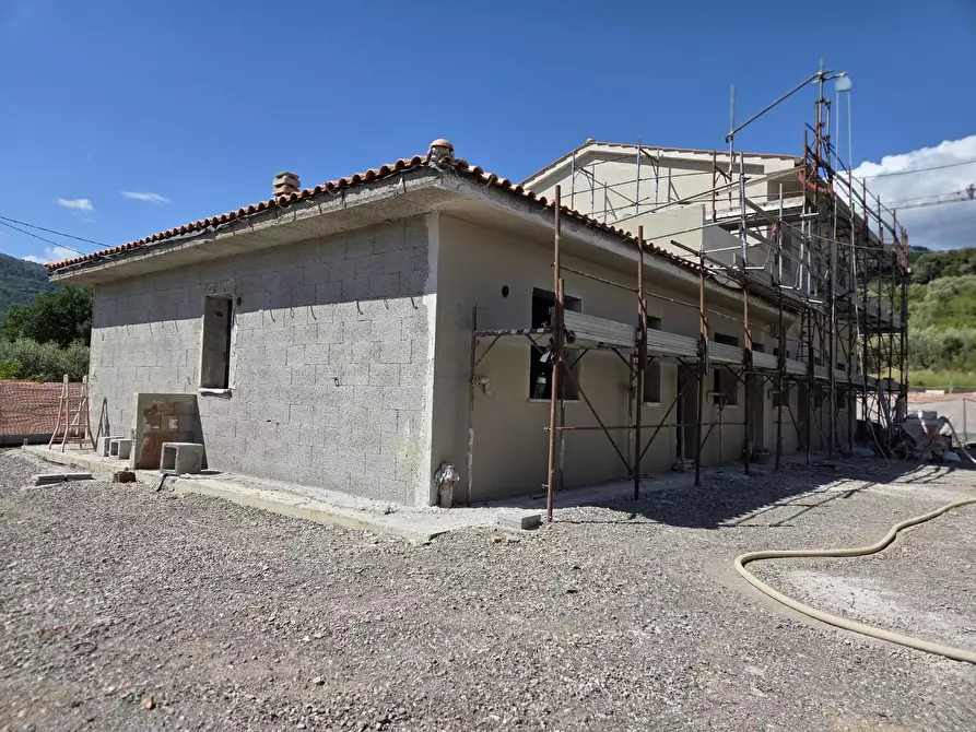 Immagine 58 di Appartamento in vendita  a Pescia