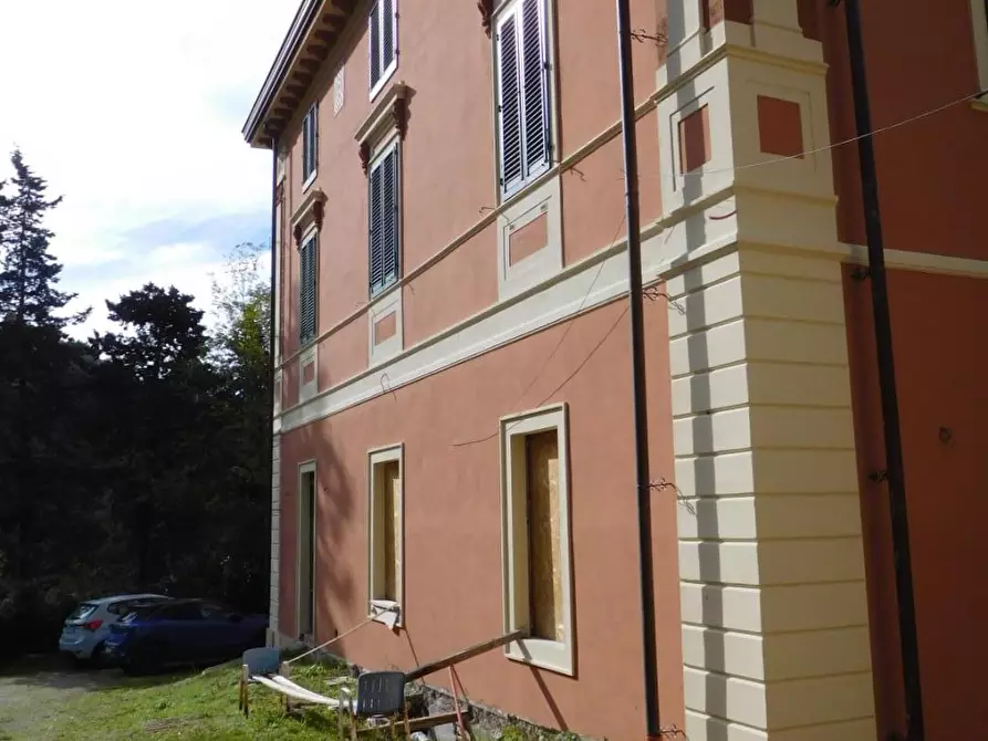Immagine 3 di Villa in vendita  a San Giuliano Terme