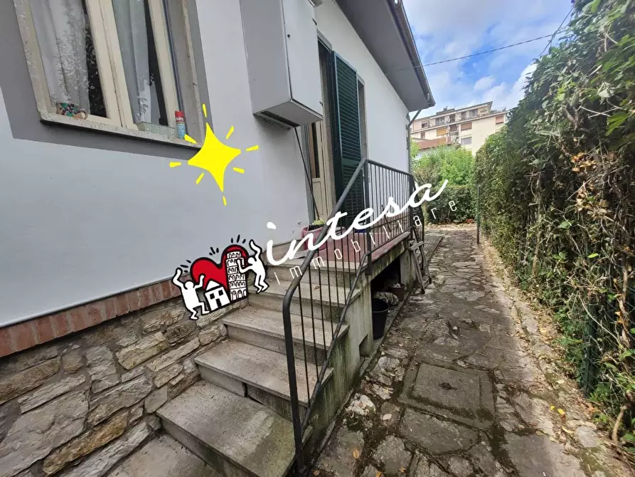 Immagine 5 di Villa in vendita  a Pisa