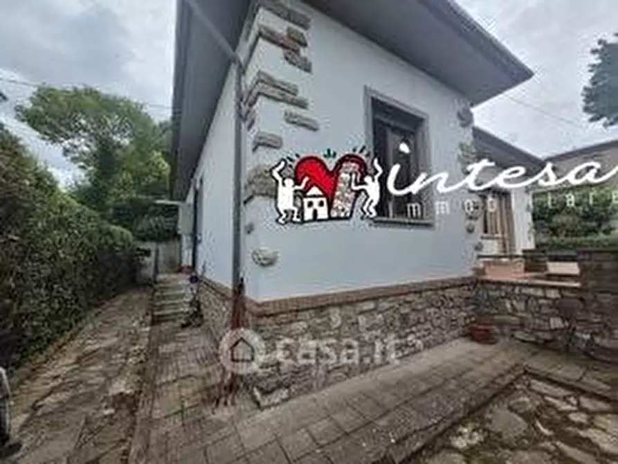 Immagine 29 di Villa in vendita  a Pisa