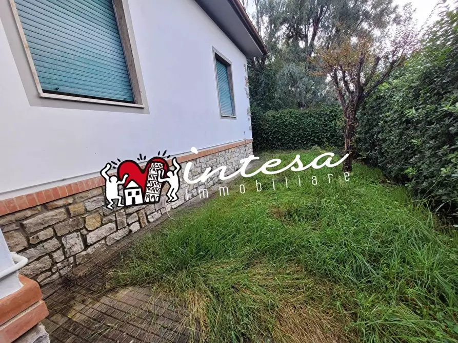 Immagine 24 di Villa in vendita  a Pisa