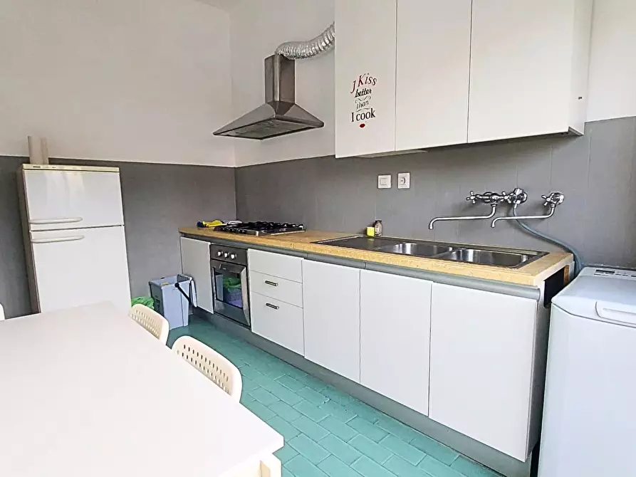 Immagine 7 di Appartamento in vendita  a Camaiore