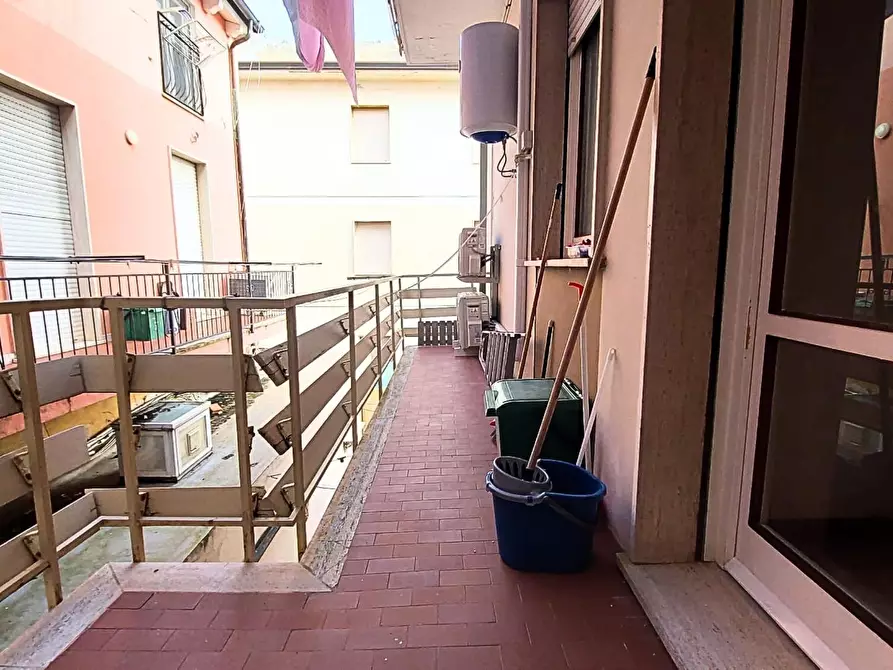 Immagine 20 di Appartamento in vendita  a Camaiore