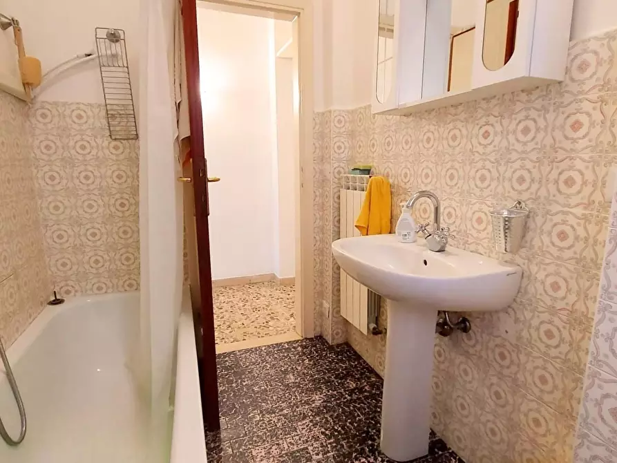 Immagine 15 di Appartamento in vendita  a Camaiore