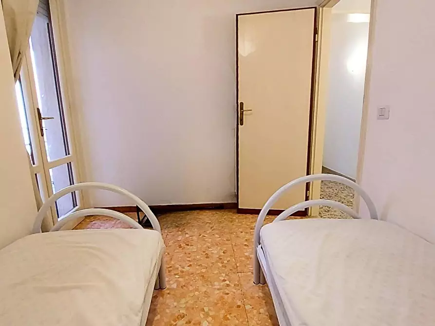 Immagine 17 di Appartamento in vendita  a Camaiore