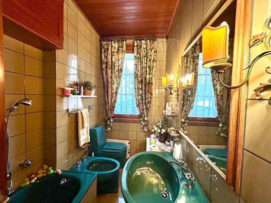 Immagine 26 di Villa in vendita  a Siena