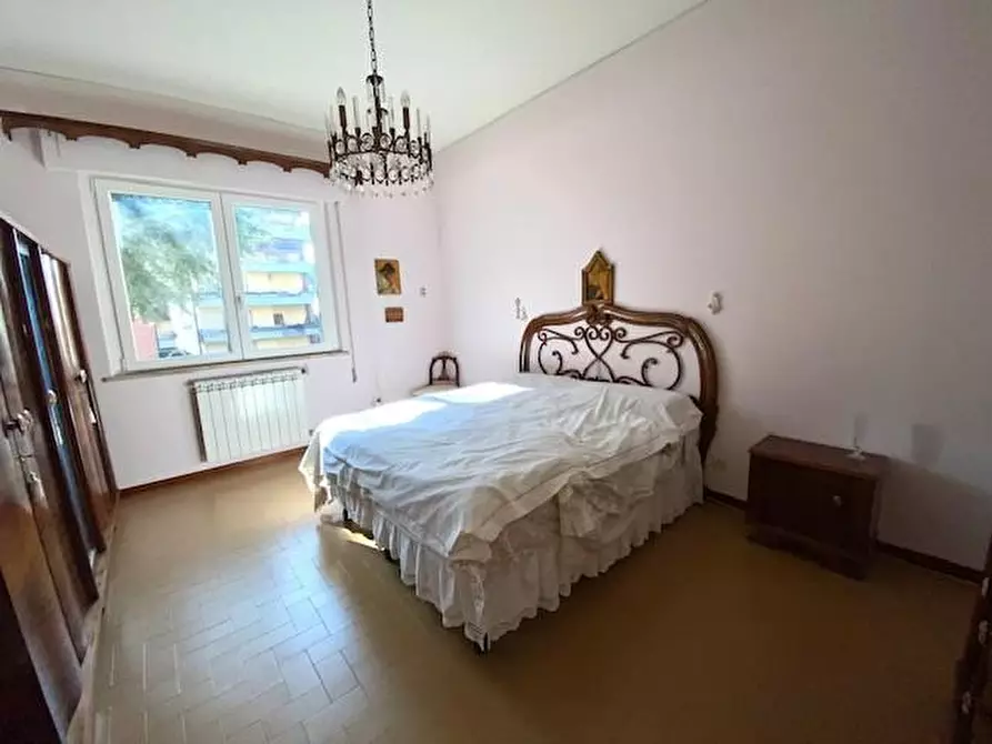 Immagine 19 di Appartamento in vendita  a Montecatini Terme