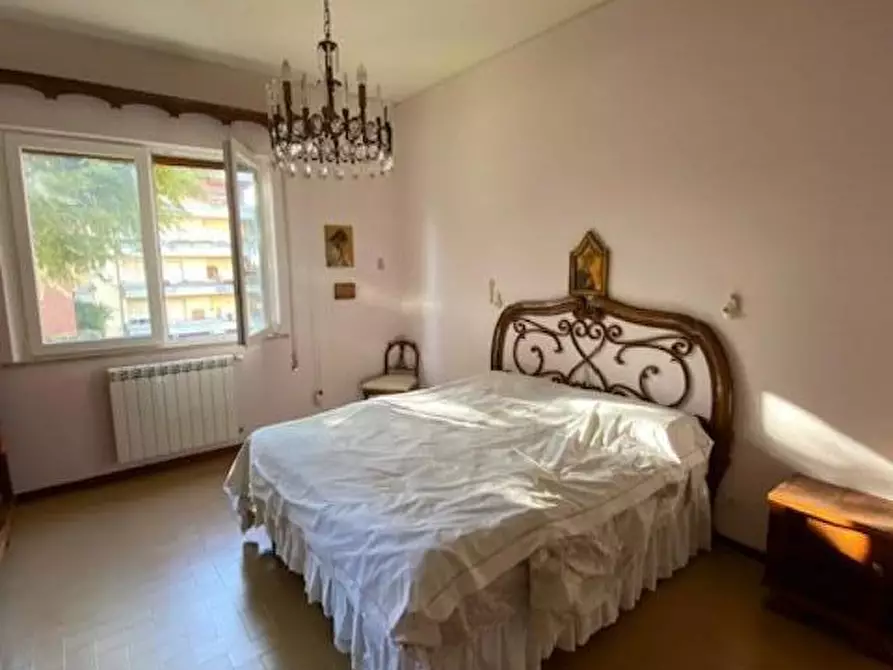 Immagine 30 di Appartamento in vendita  a Montecatini Terme