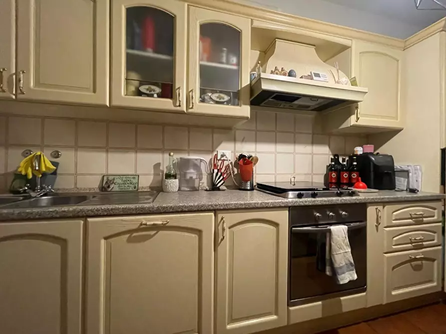 Immagine 13 di Appartamento in vendita  a Pisa