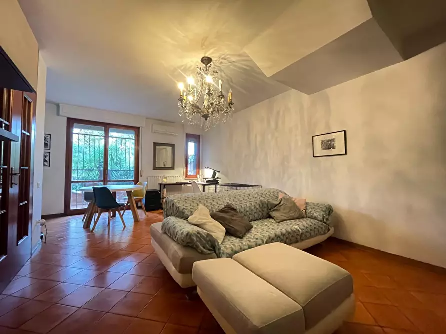 Immagine 4 di Appartamento in vendita  a Pisa