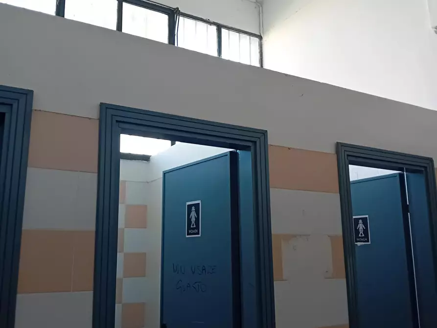 Immagine 3 di Attività artigianale in vendita  a Poggio A Caiano