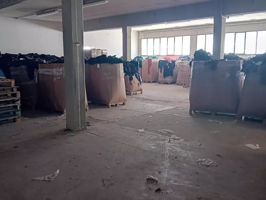 Immagine 6 di Attività artigianale in vendita  a Poggio A Caiano