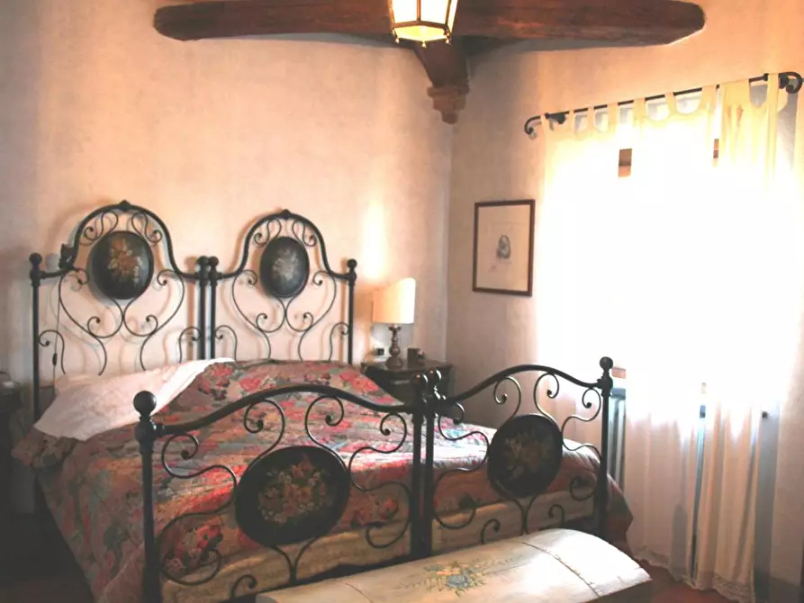 Immagine 65 di Casa colonica in vendita  a Crespina Lorenzana