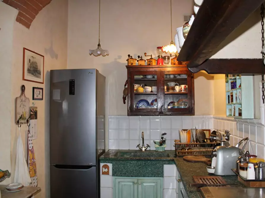 Immagine 20 di Casa colonica in vendita  a Crespina Lorenzana