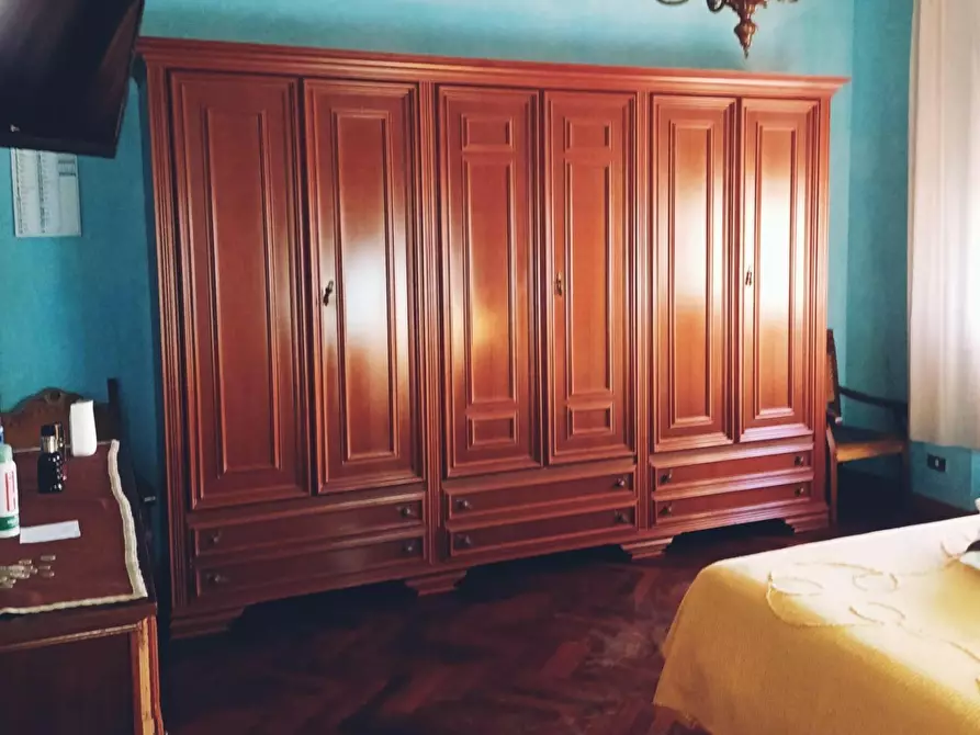 Immagine 8 di Villa in vendita  a Calcinaia