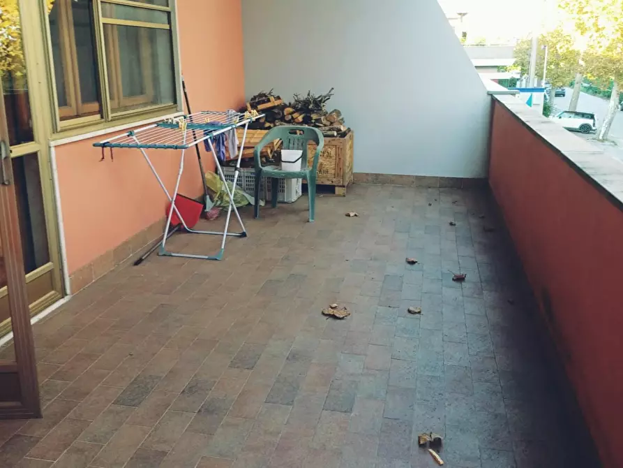 Immagine 3 di Villa in vendita  a Calcinaia