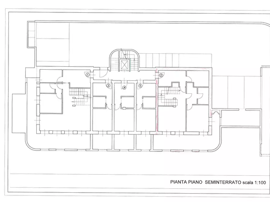 Immagine 9 di Appartamento in vendita  a Viareggio