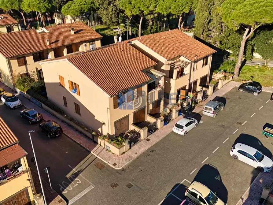 Immagine 28 di Appartamento in vendita  a Suvereto