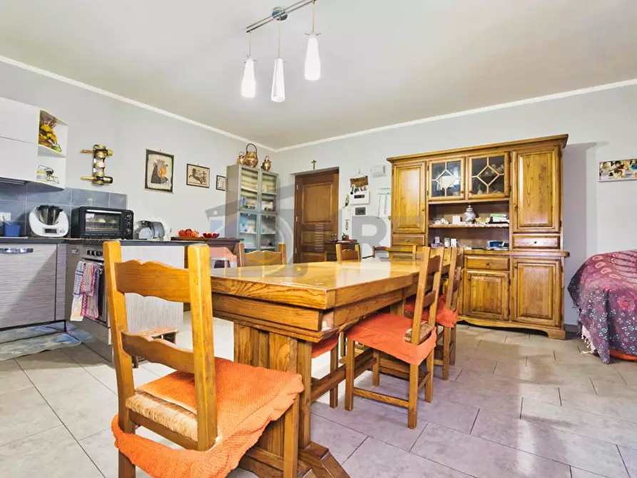 Immagine 5 di Appartamento in vendita  a Suvereto