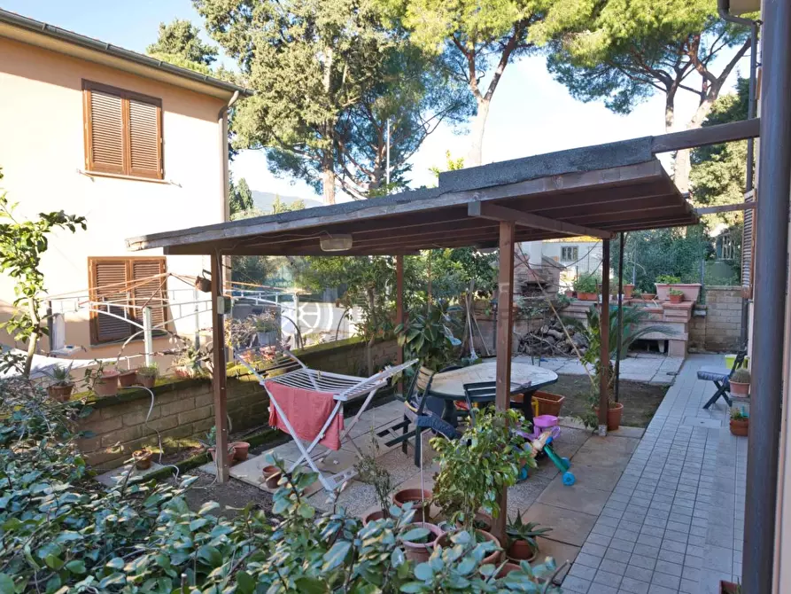 Immagine 25 di Appartamento in vendita  a Suvereto