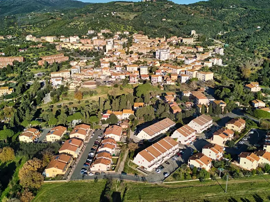 Immagine 30 di Appartamento in vendita  a Suvereto