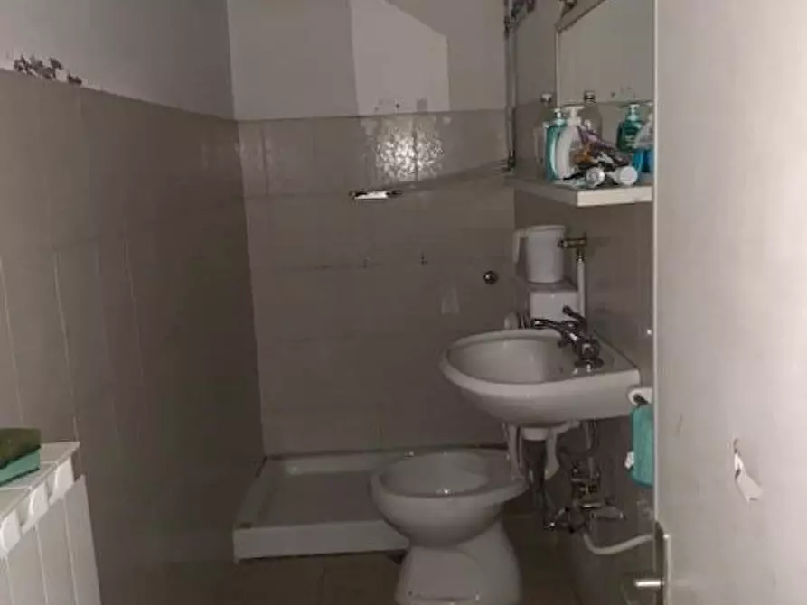 Immagine 5 di Laboratorio in affitto  a Pontedera