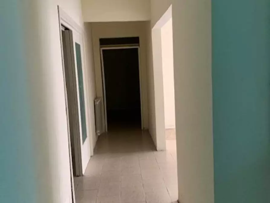 Immagine 8 di Laboratorio in affitto  a Pontedera