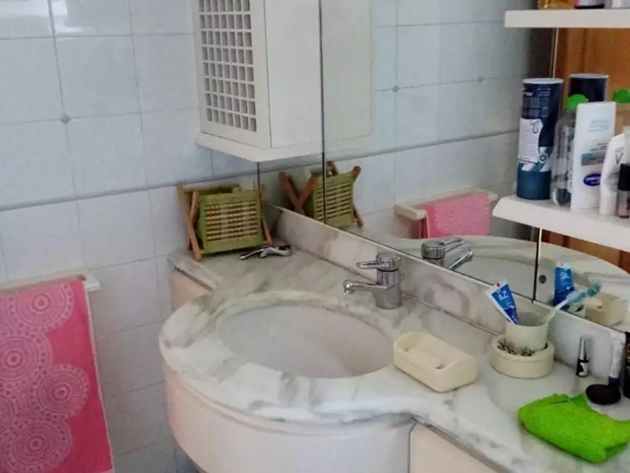 Immagine 29 di Villa in vendita  a Carrara