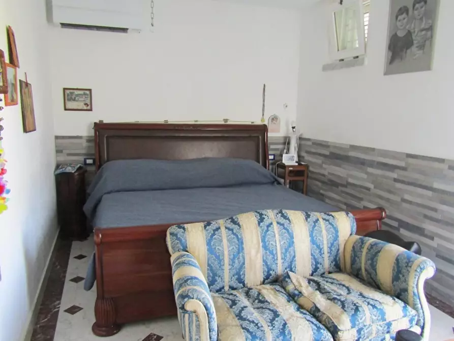 Immagine 8 di Villa in vendita  a Carrara