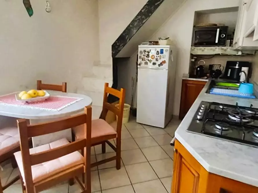 Immagine 21 di Porzione di casa in vendita  a Carrara
