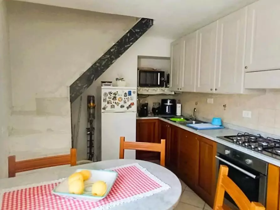 Immagine 20 di Porzione di casa in vendita  a Carrara