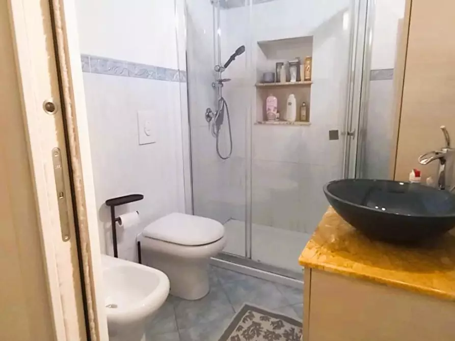 Immagine 28 di Porzione di casa in vendita  a Carrara