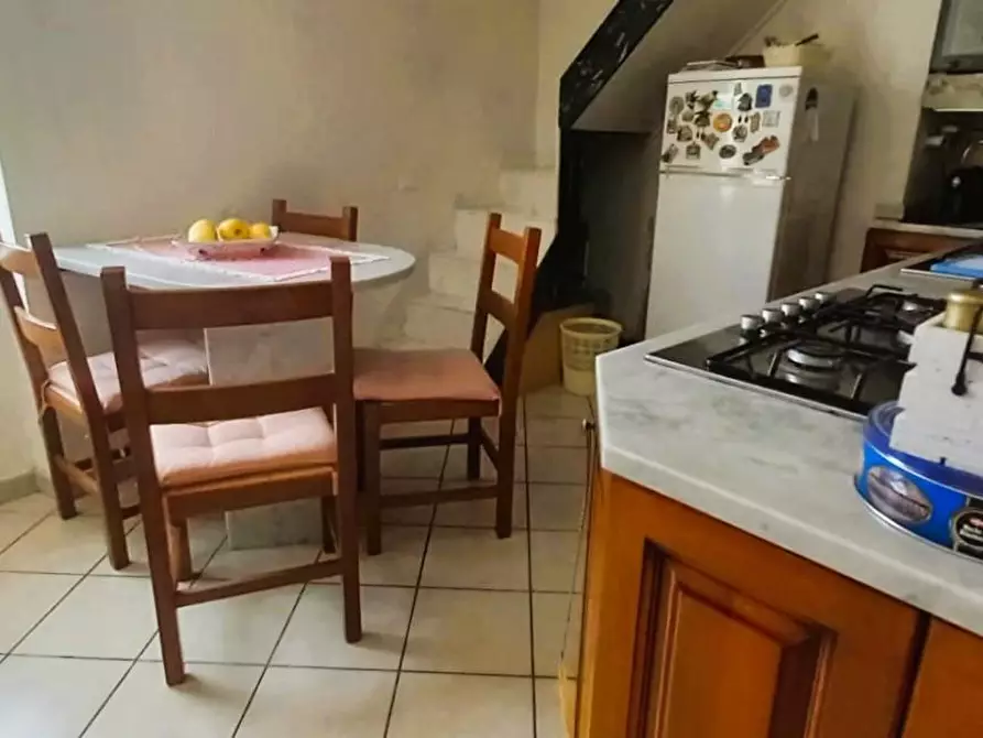 Immagine 17 di Porzione di casa in vendita  a Carrara