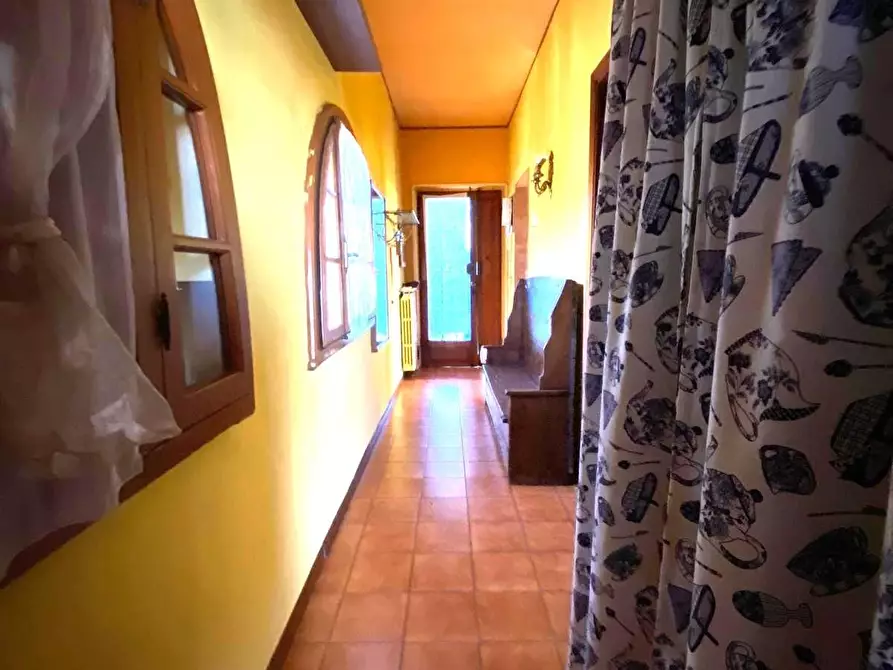 Immagine 6 di Casa bifamiliare in vendita  a Massa