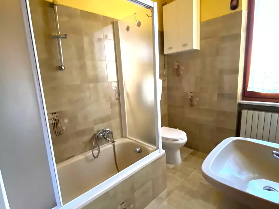 Immagine 7 di Casa bifamiliare in vendita  a Massa