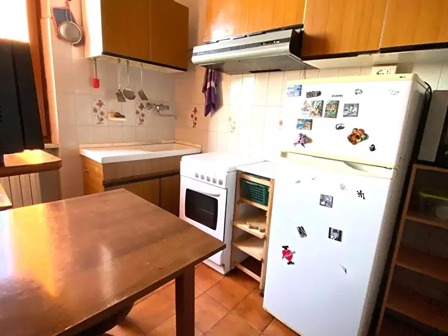 Immagine 4 di Casa bifamiliare in vendita  a Massa