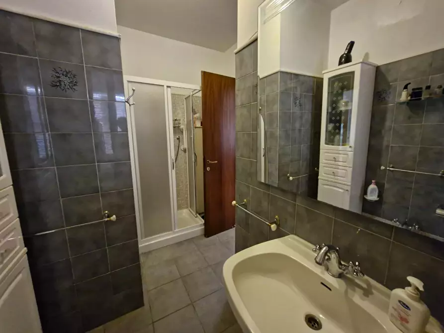 Immagine 16 di Appartamento in vendita  a Piombino