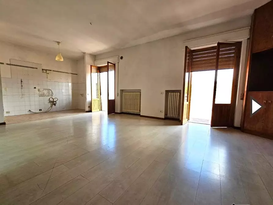 Immagine 33 di Appartamento in vendita  a Poggibonsi