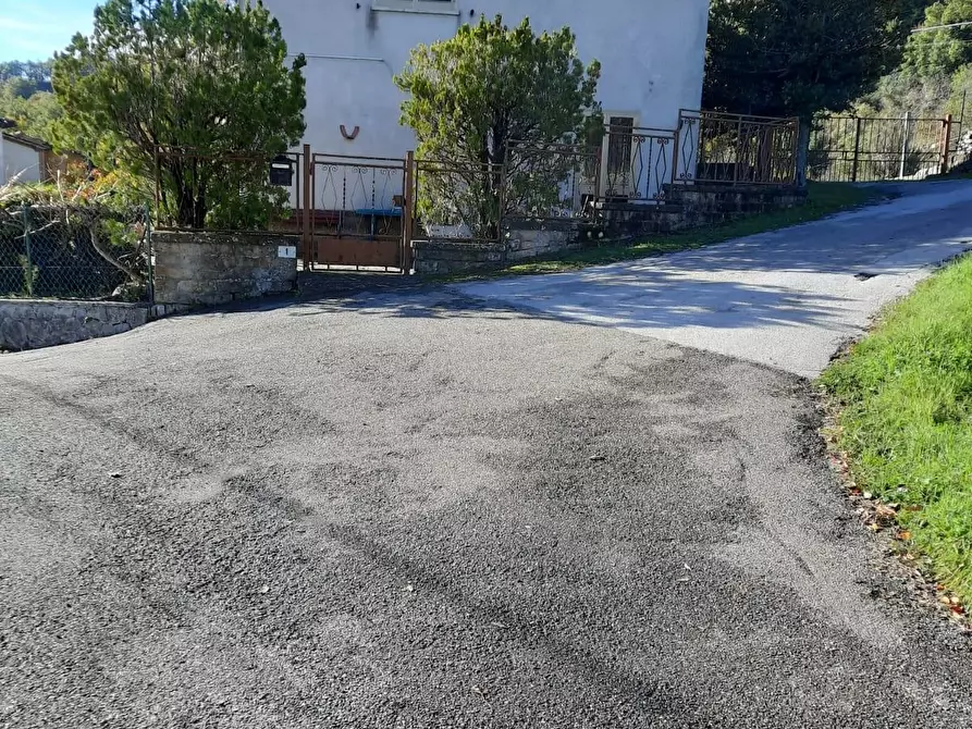 Immagine 4 di Casa indipendente in vendita  a Semproniano