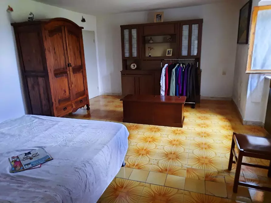 Immagine 2 di Casa indipendente in vendita  a Semproniano