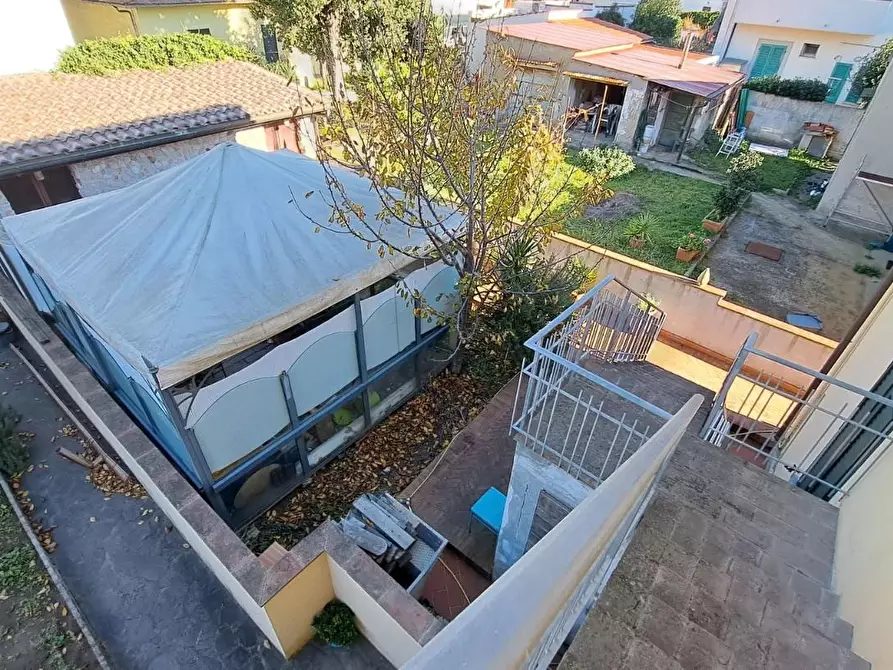 Immagine 23 di Casa bifamiliare in vendita  a Rosignano Marittimo