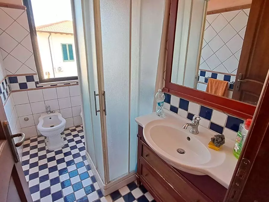 Immagine 18 di Casa bifamiliare in vendita  a Rosignano Marittimo