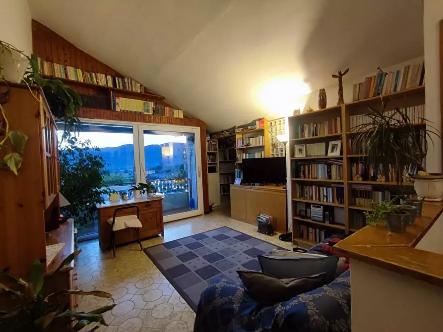 Immagine 5 di Appartamento in vendita  a Sarzana