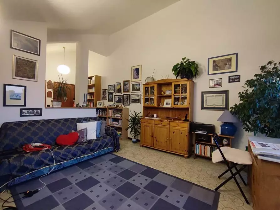 Immagine 13 di Appartamento in vendita  a Sarzana