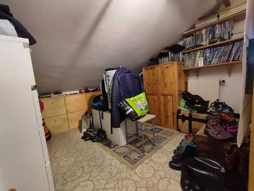 Immagine 15 di Appartamento in vendita  a Sarzana