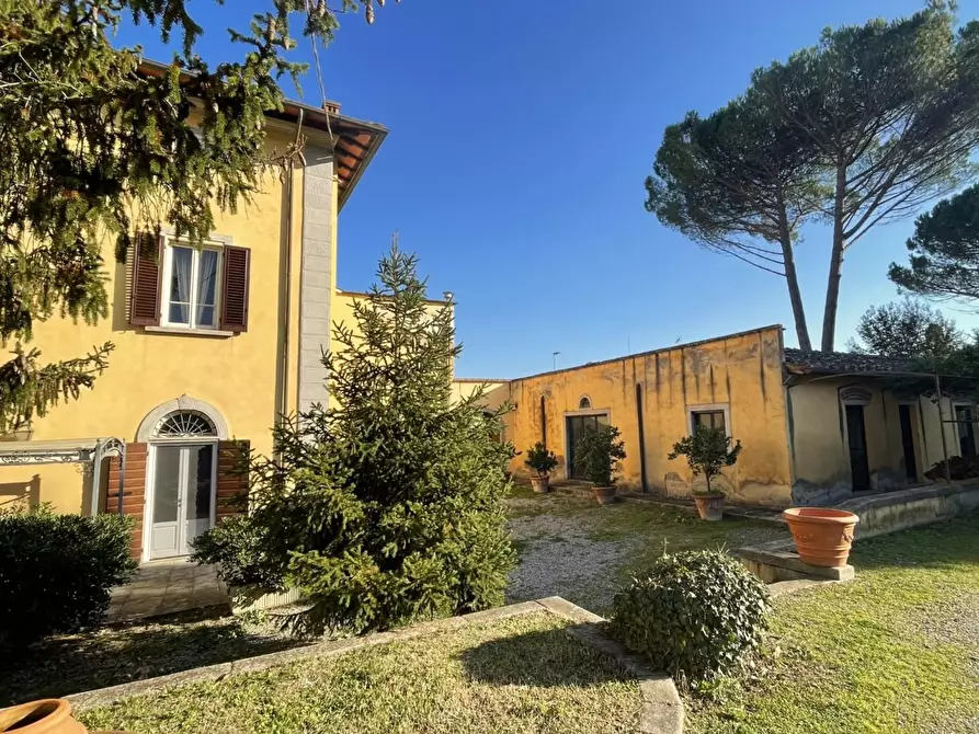 Immagine 21 di Villa in vendita  a San Miniato