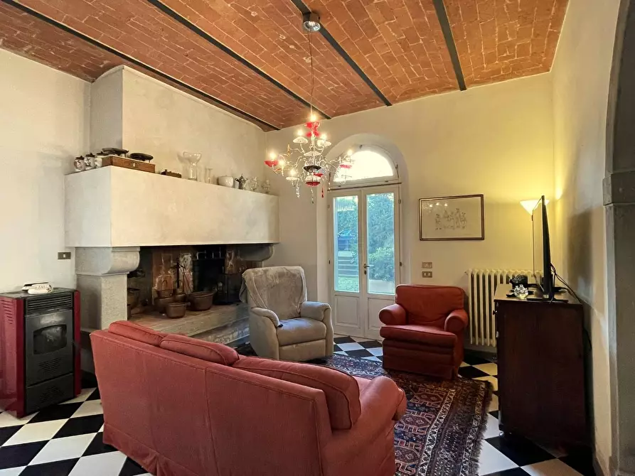 Immagine 15 di Villa in vendita  a San Miniato